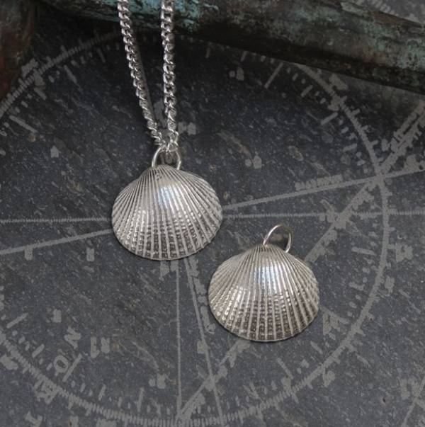 - a , silver Jewellery by Fay Page, measuring 2 x 2 cm (H x W) £48